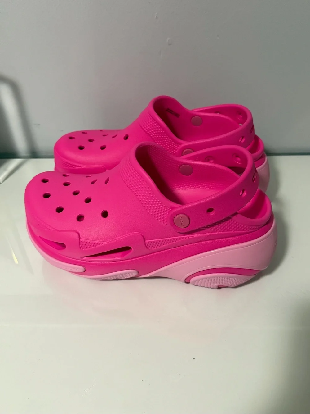 CROCS Kids Hot Pink Platform Clogs with Light Pink Sole